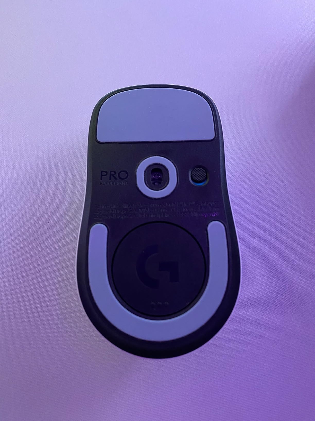 LOGITECH G PRO X SUPERLIGHT Gaming mouse right-handed optical 5 buttons wireless 2.4 GHz USB LIGHTSPEED receiver magenta