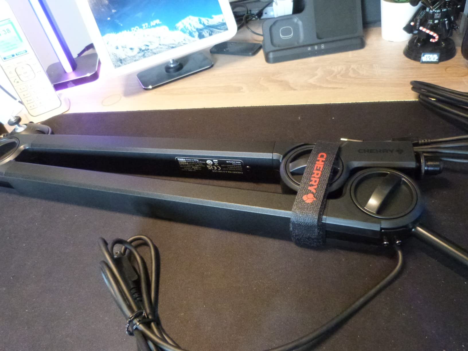 CHERRY Bras de microphone MA 6.0 UNI USB avec hub intégré