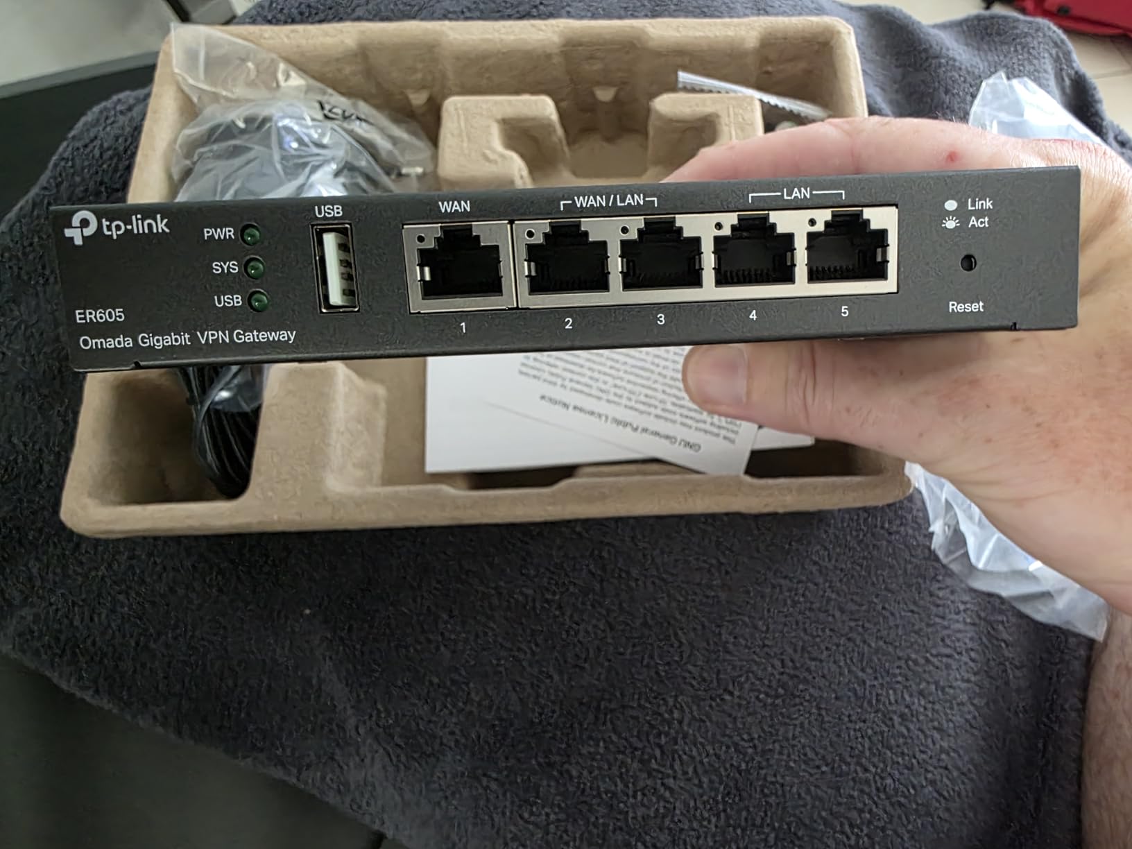 AX3000 Wi-Fi 6 Gigabit VPN RouterPORT: