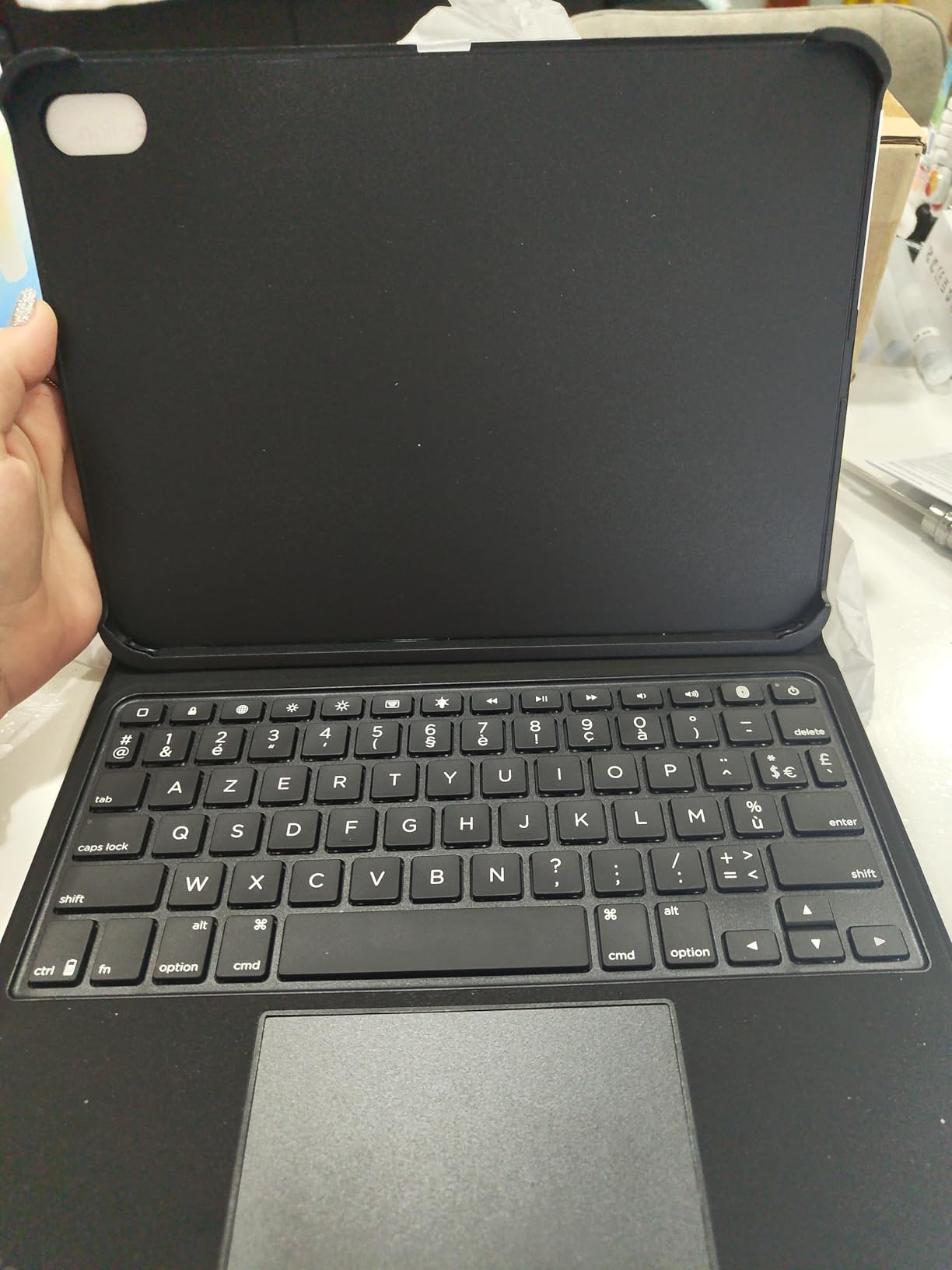 BELKIN Everyday Cradle Keyboard Folio for iPad 10th Gen (FR)