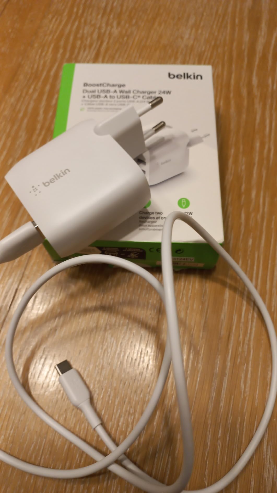 BELKIN BOOST CHARGE 24w USB-A Dual Wall Charger w/ 1m A-C White