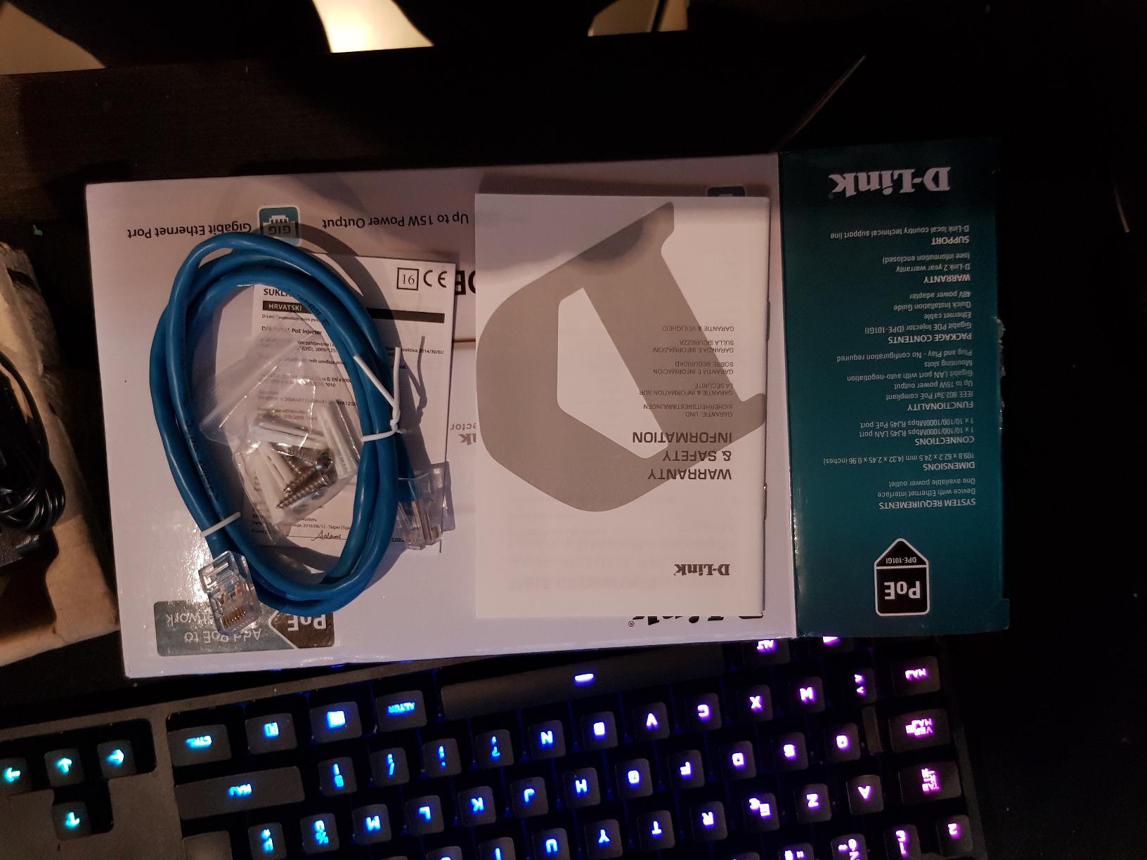 D-LINK 1-Port Gigabit 30W PoE Injector