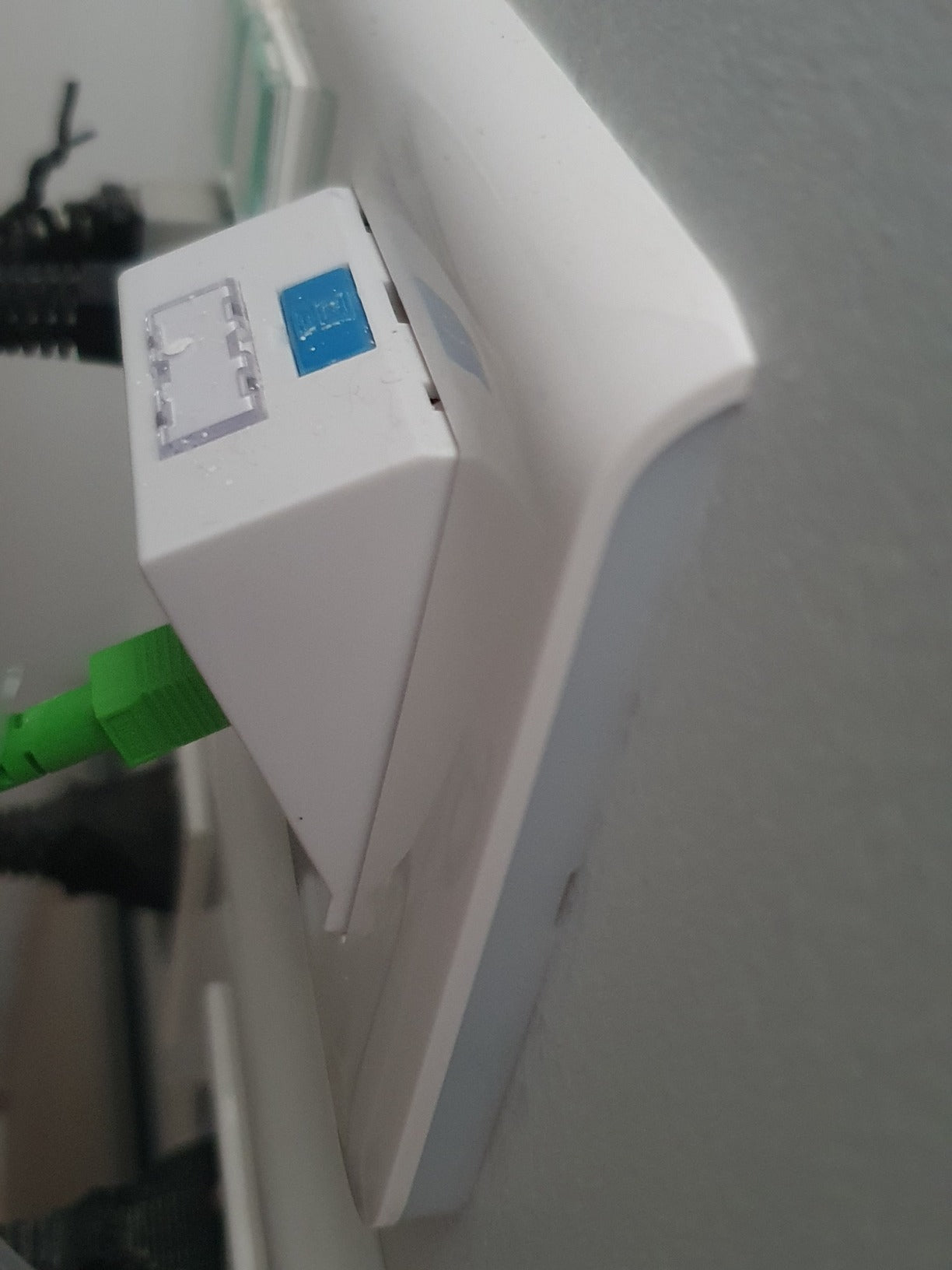 Plastron 45x45 incliné 30° pour 1 port RJ45 keystone