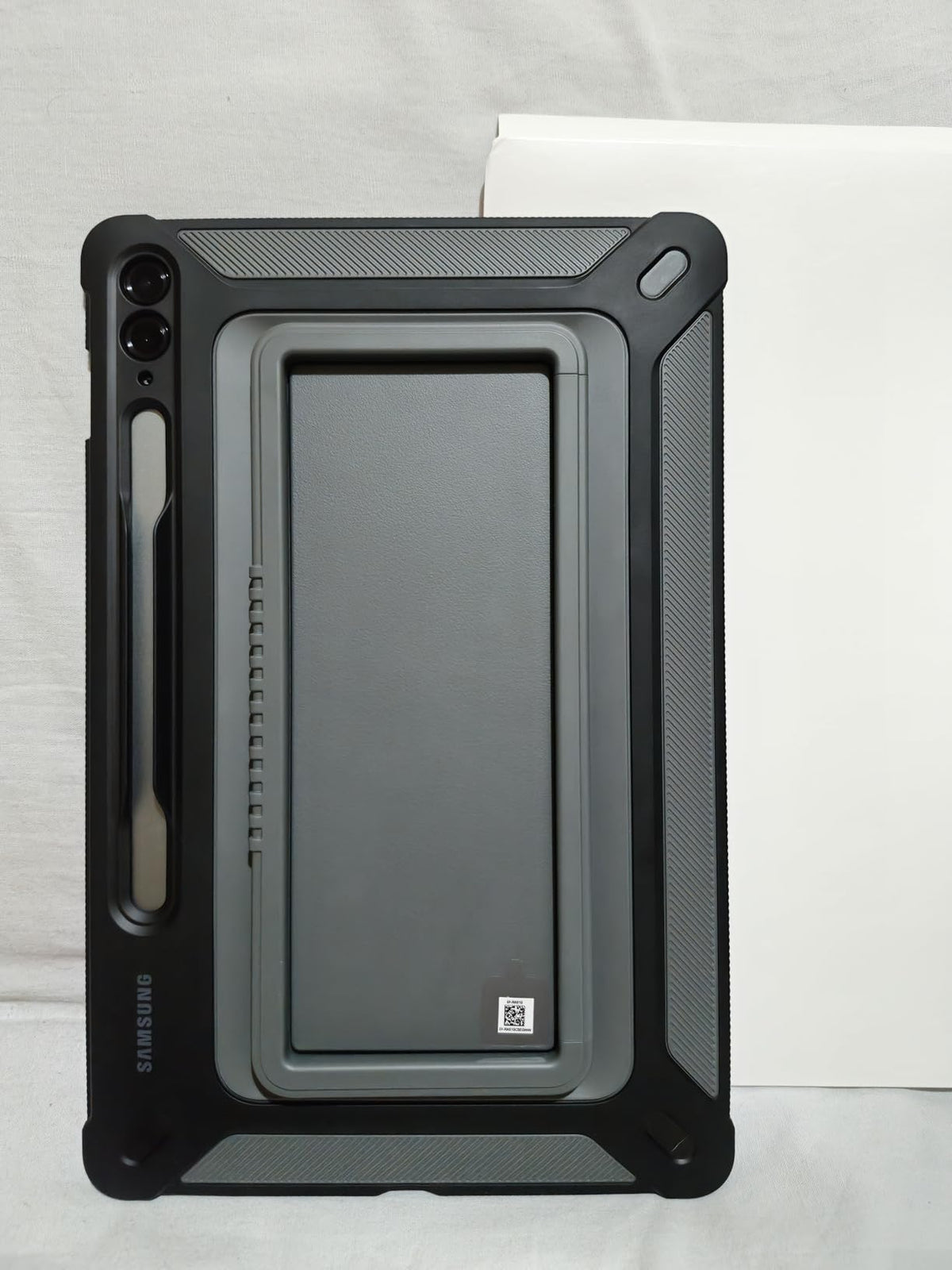 SAMSUNG Outdoor Cover for Galaxy Tab S9 FE+ Titan