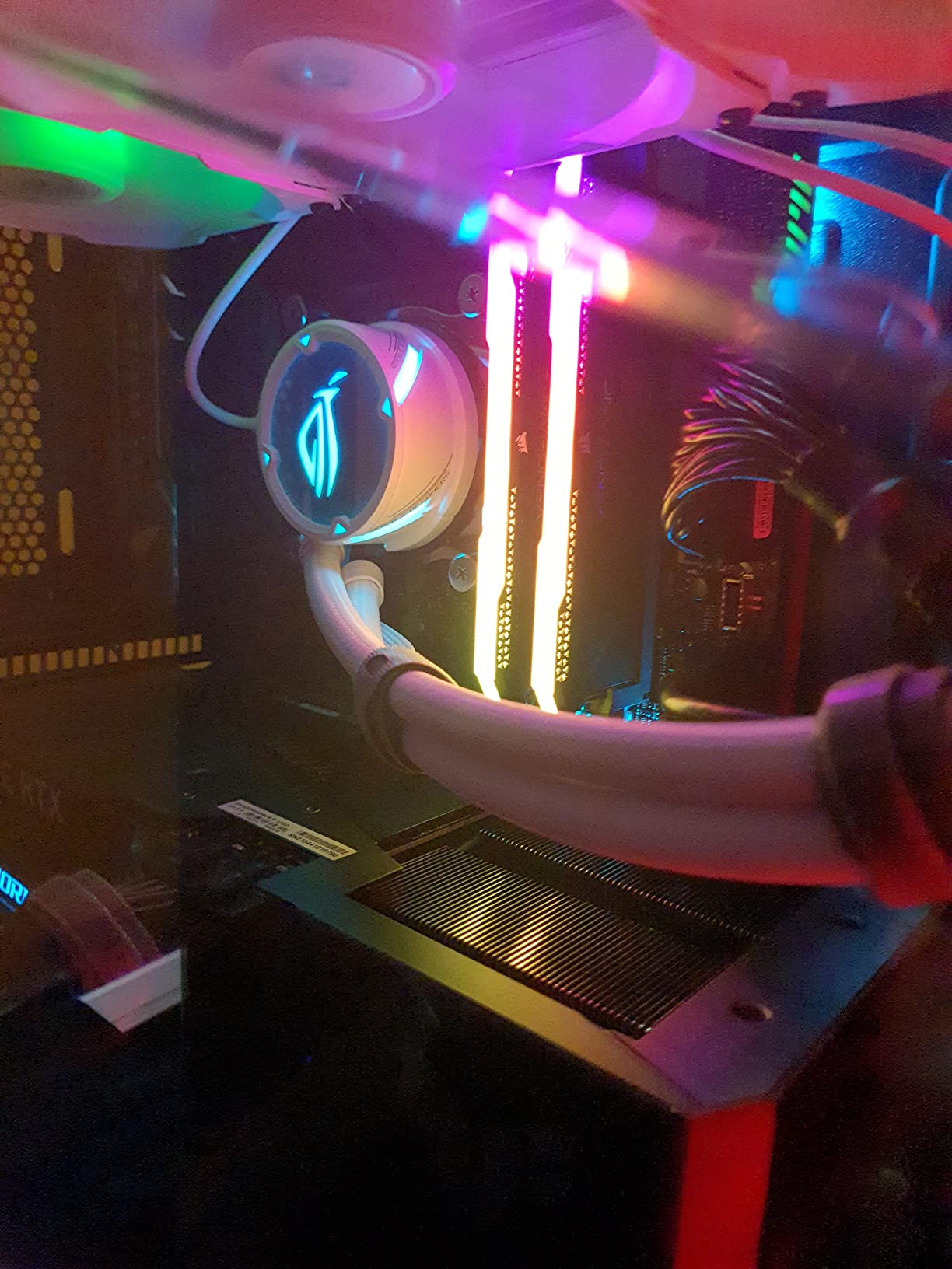 ASUS ROG STRIX LC II 240 AIO cooler