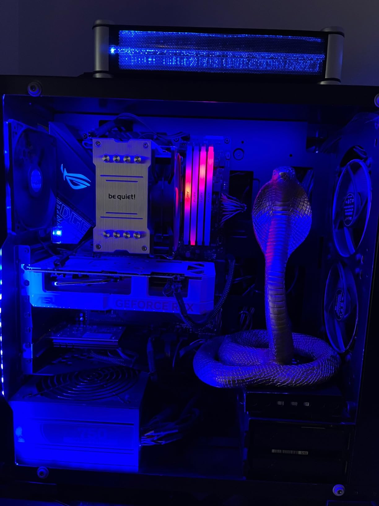 KINGSTON 64Go 3600MT/s DDR4 CL18 DIMM Kit of 2 FURY Beast RGB