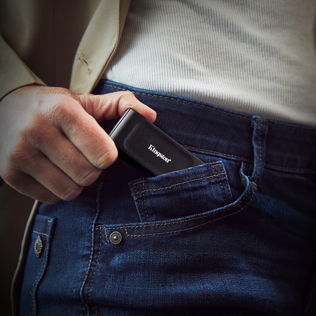 KINGSTON XS1000 2To SSD Pocket-Sized USB 3.2 Gen 2 External Solid State Drive Up to 1050Mo/s