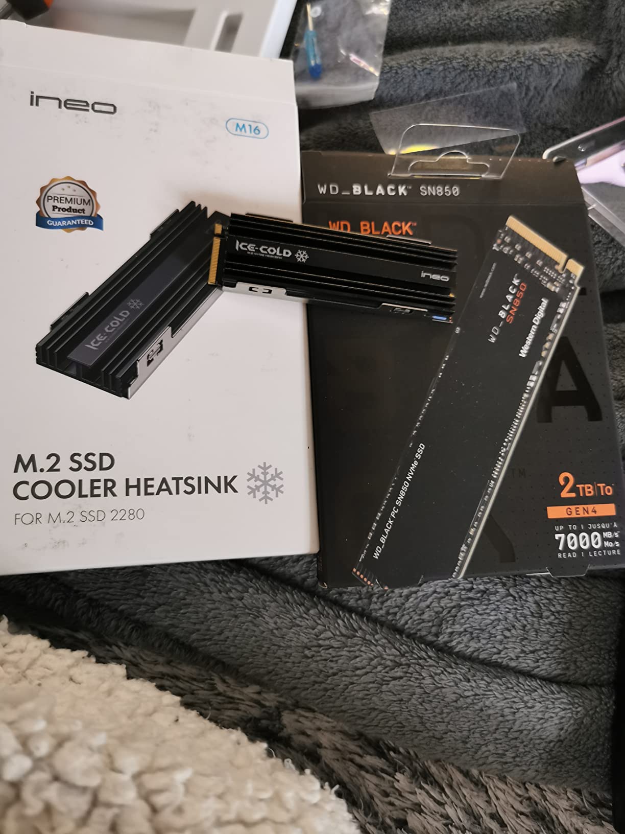 WD Black 2To SN850 NVMe SSD Supremely Fast PCIe Gen4 x4 M.2 internal single-packed