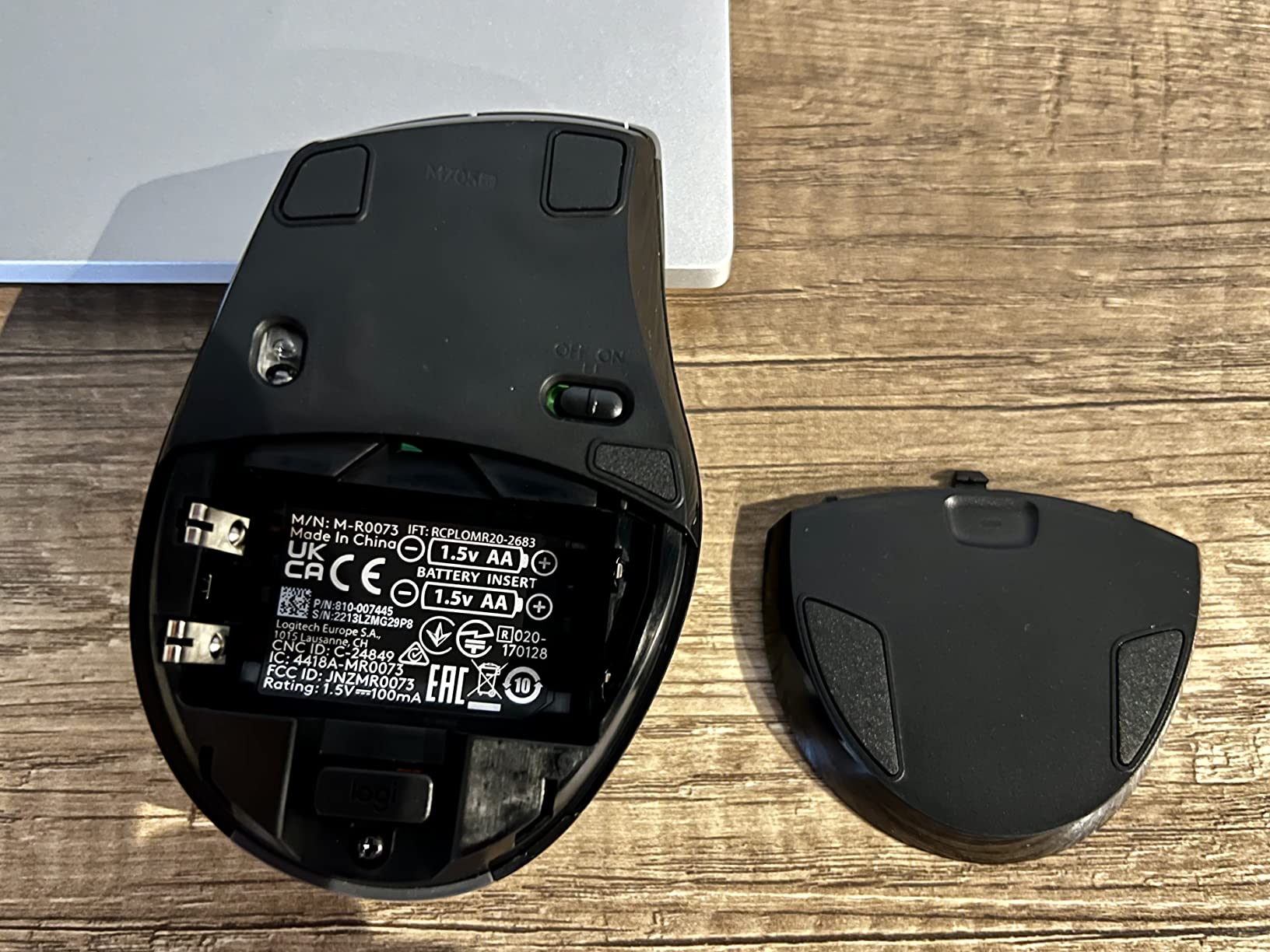 LOGITECH Marathon M705 Mouse right-handed laser wireless 2.4 GHz USB wireless receiver