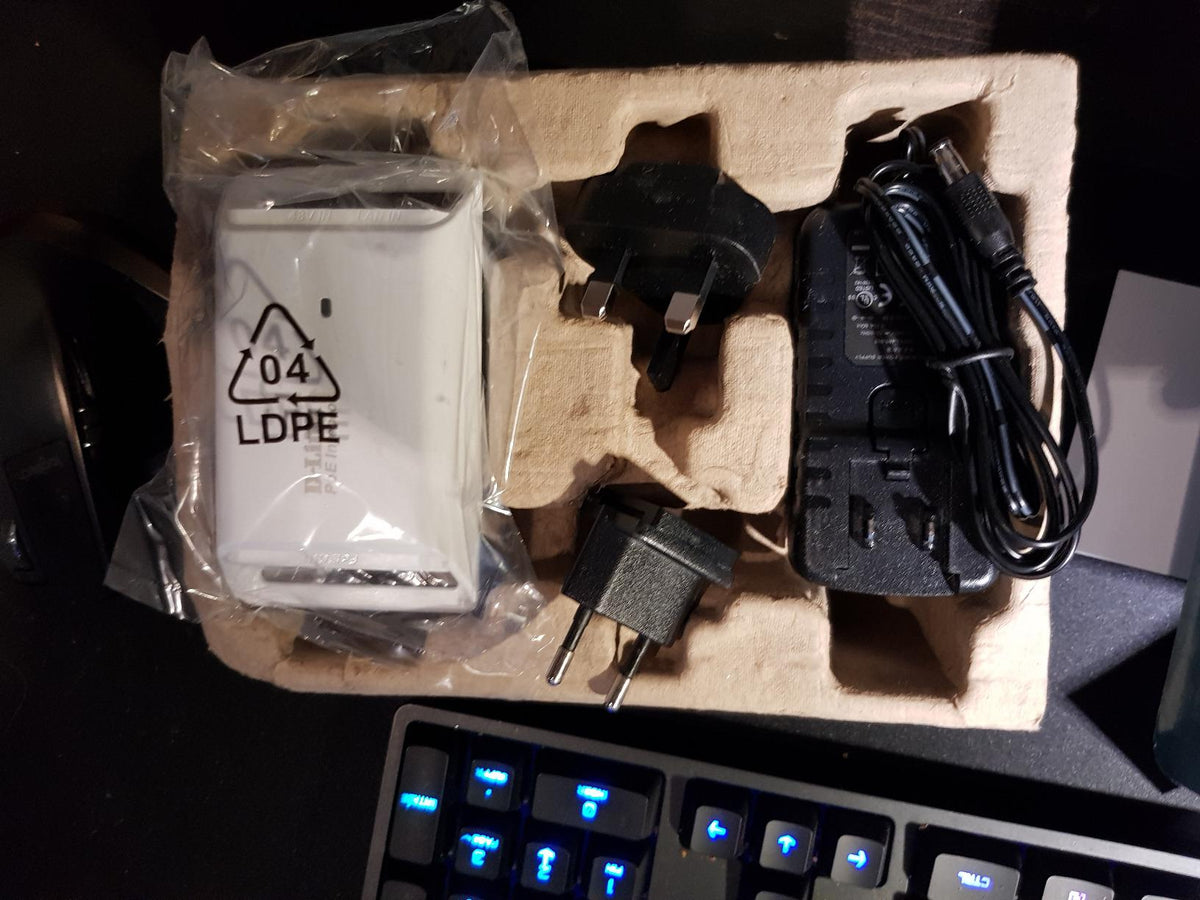 D-LINK 1-Port Gigabit 30W PoE Injector