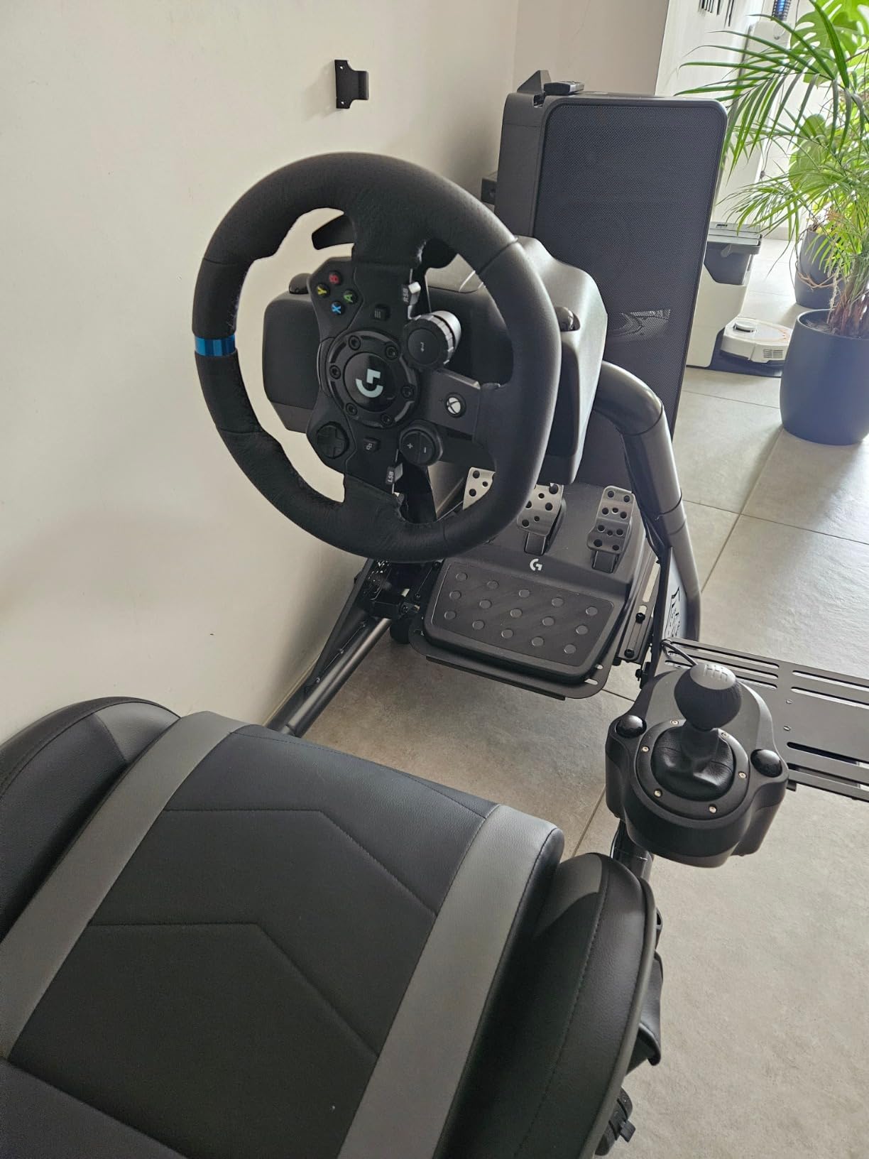 LOGITECH G923 Wheel and pedals set wired for PC Microsoft Xbox One