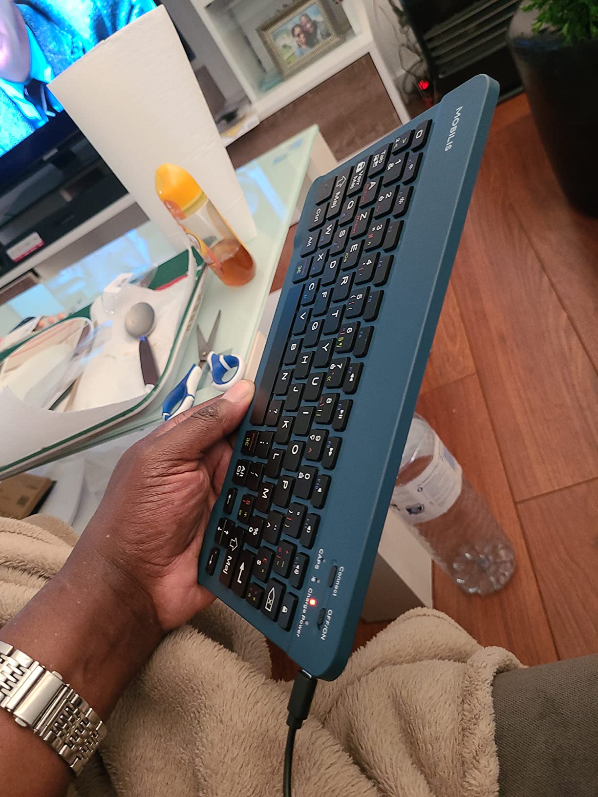 Universal French Bluetooth Keyboard Blue