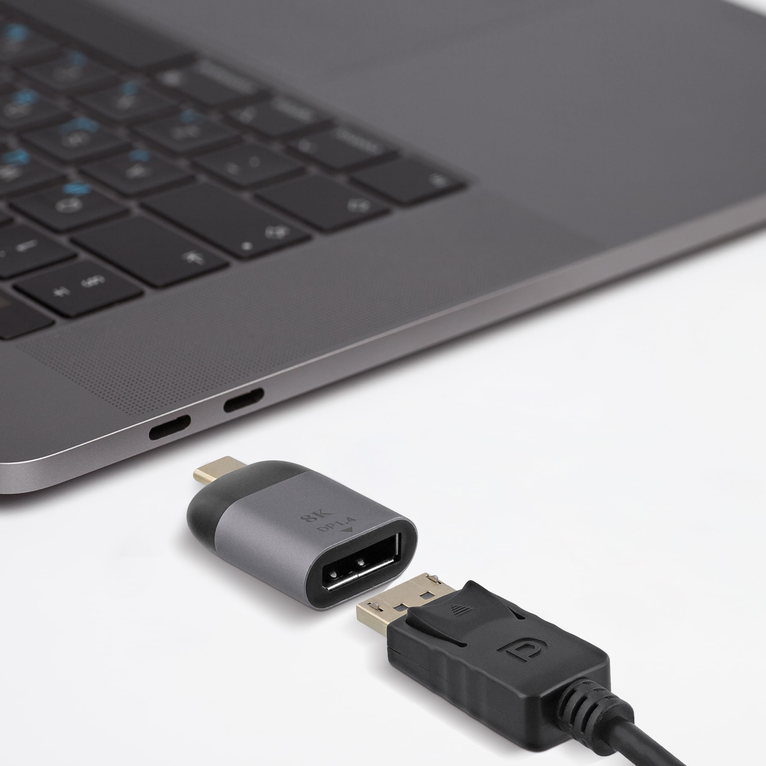 TNB Mini iClick Type C To Displayport Adapter For Resolutions Up To 8K/60Hz Compatible With Lower Resolutions