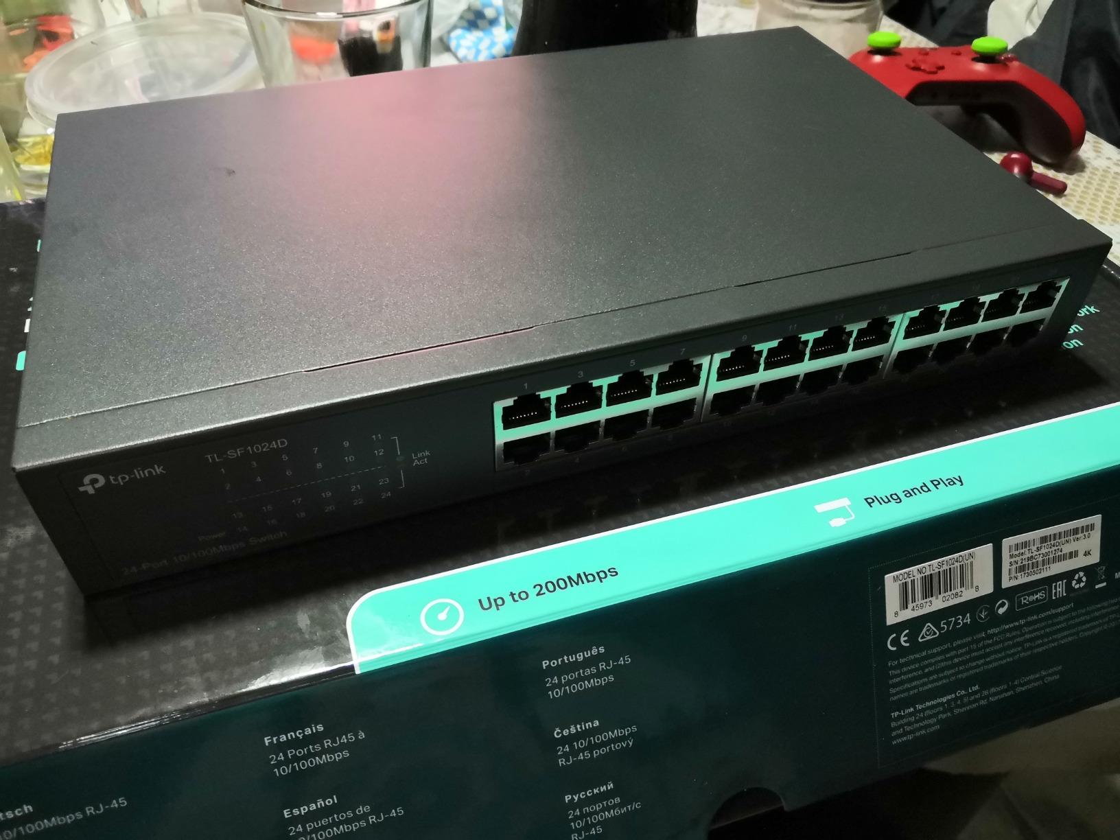 24 p 10/100M Switch 13 inch rack-mount