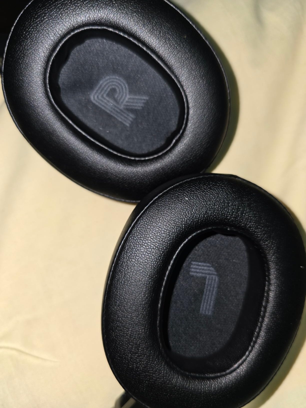 JBL TUNE770NC