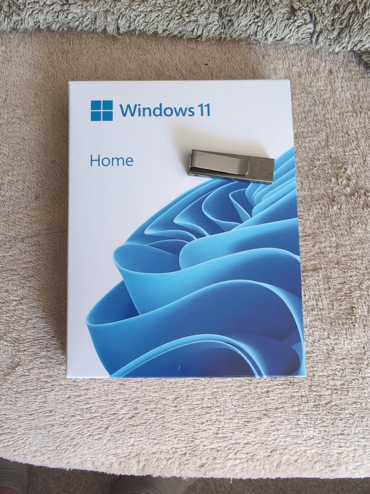 MS Windows 11 Home FPP 64-bit English International USB Flash Drive