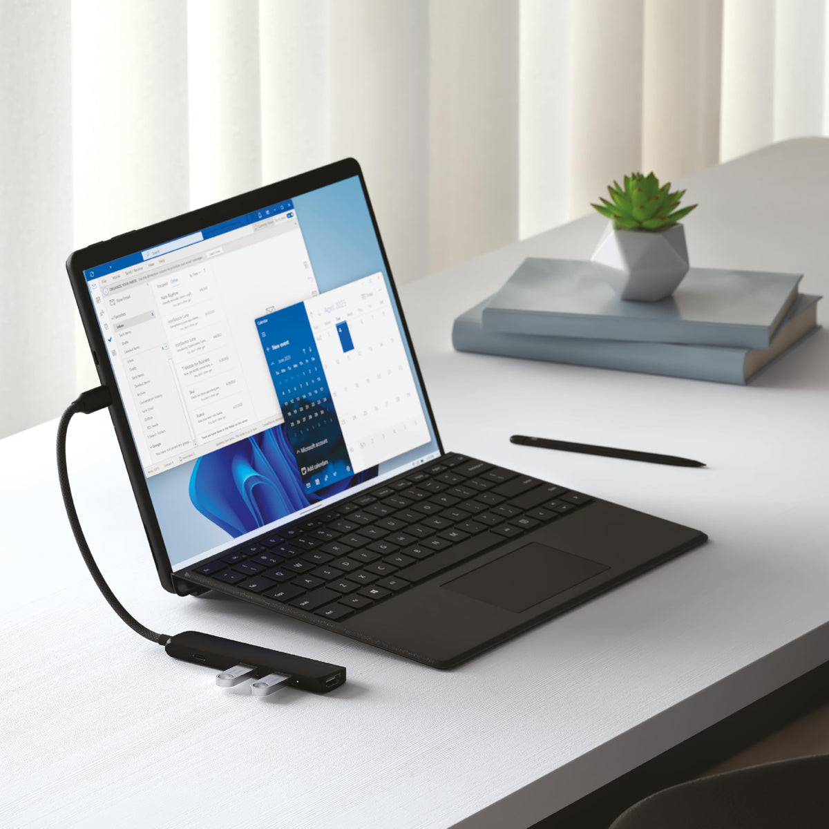 4-IN-1 USB-C MULTIPORT ADAPTER 4K BLACK