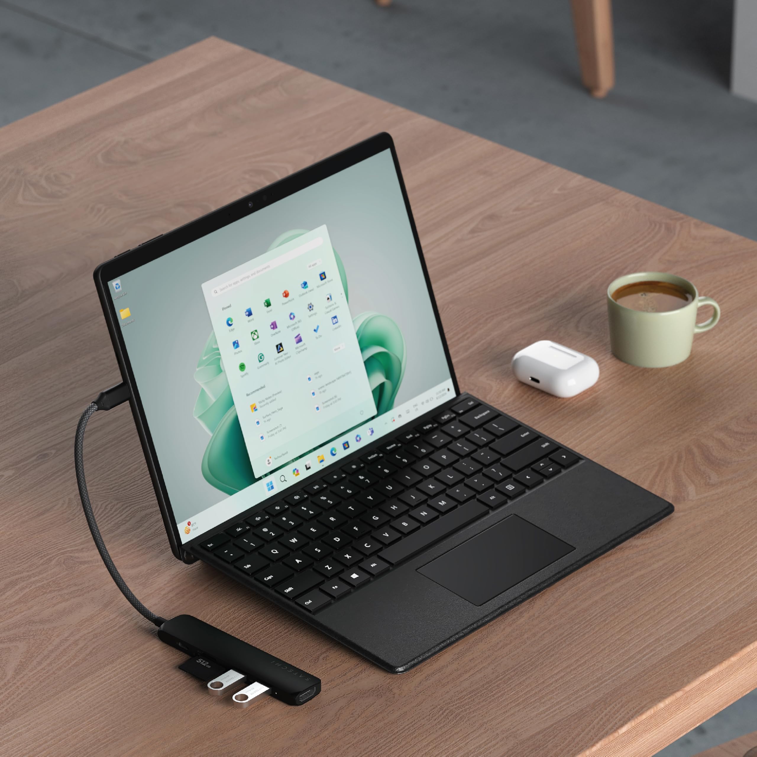 6-IN-1 USB-C MULTIPORT ADAPTER BLACK