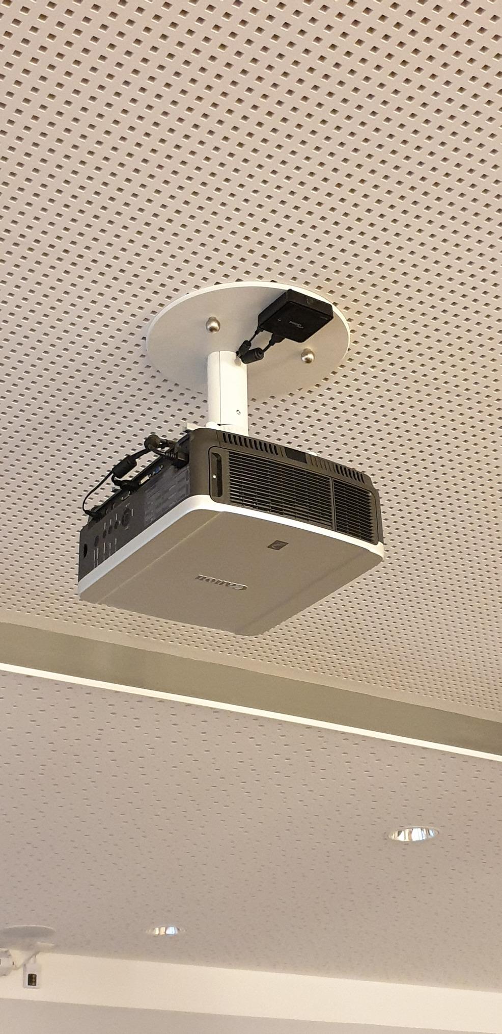 PPC 1540/Prj Ceiling Mount 300-450mm WH