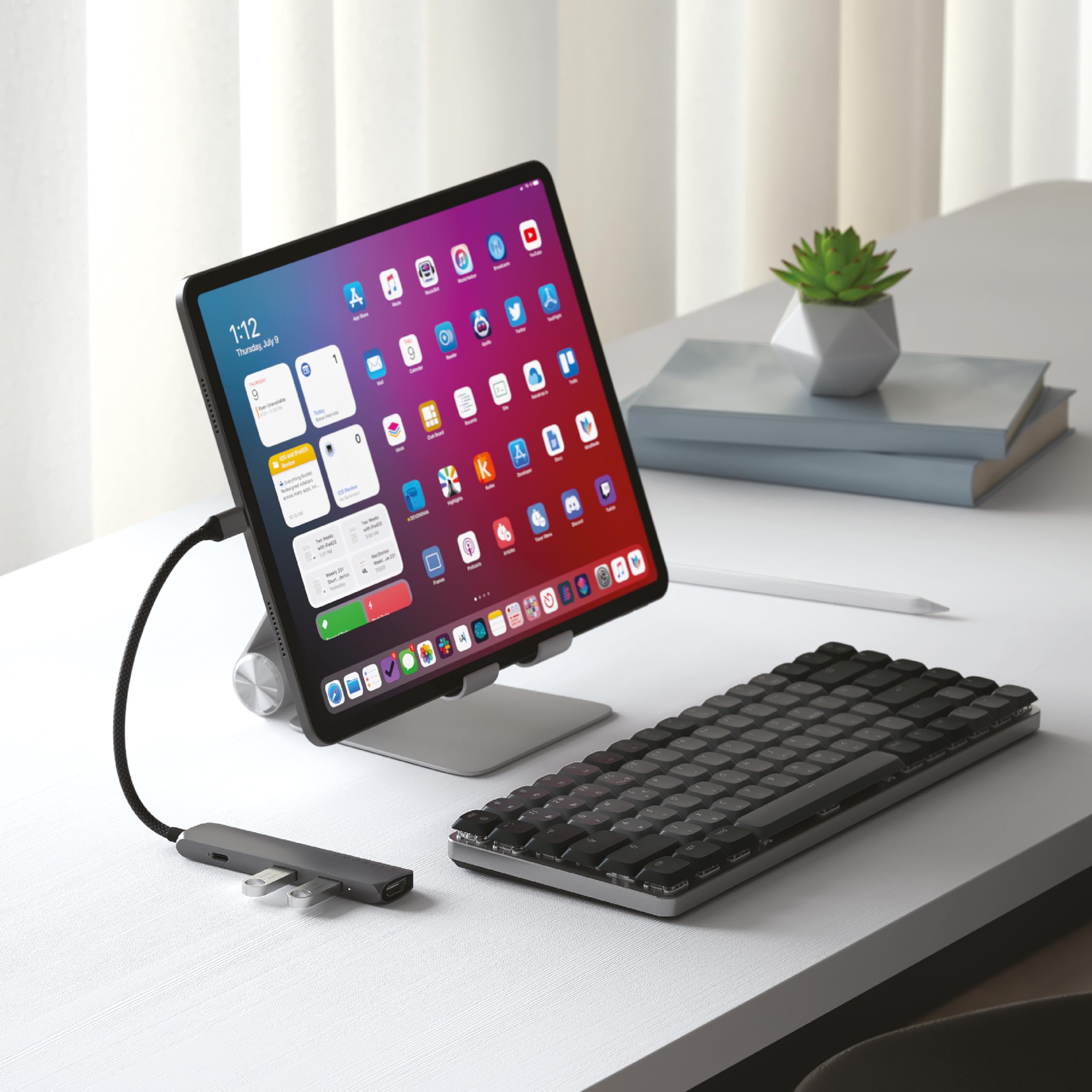 4-IN-1 USB-C MULTIPORT ADAPTER 4K SP GRY