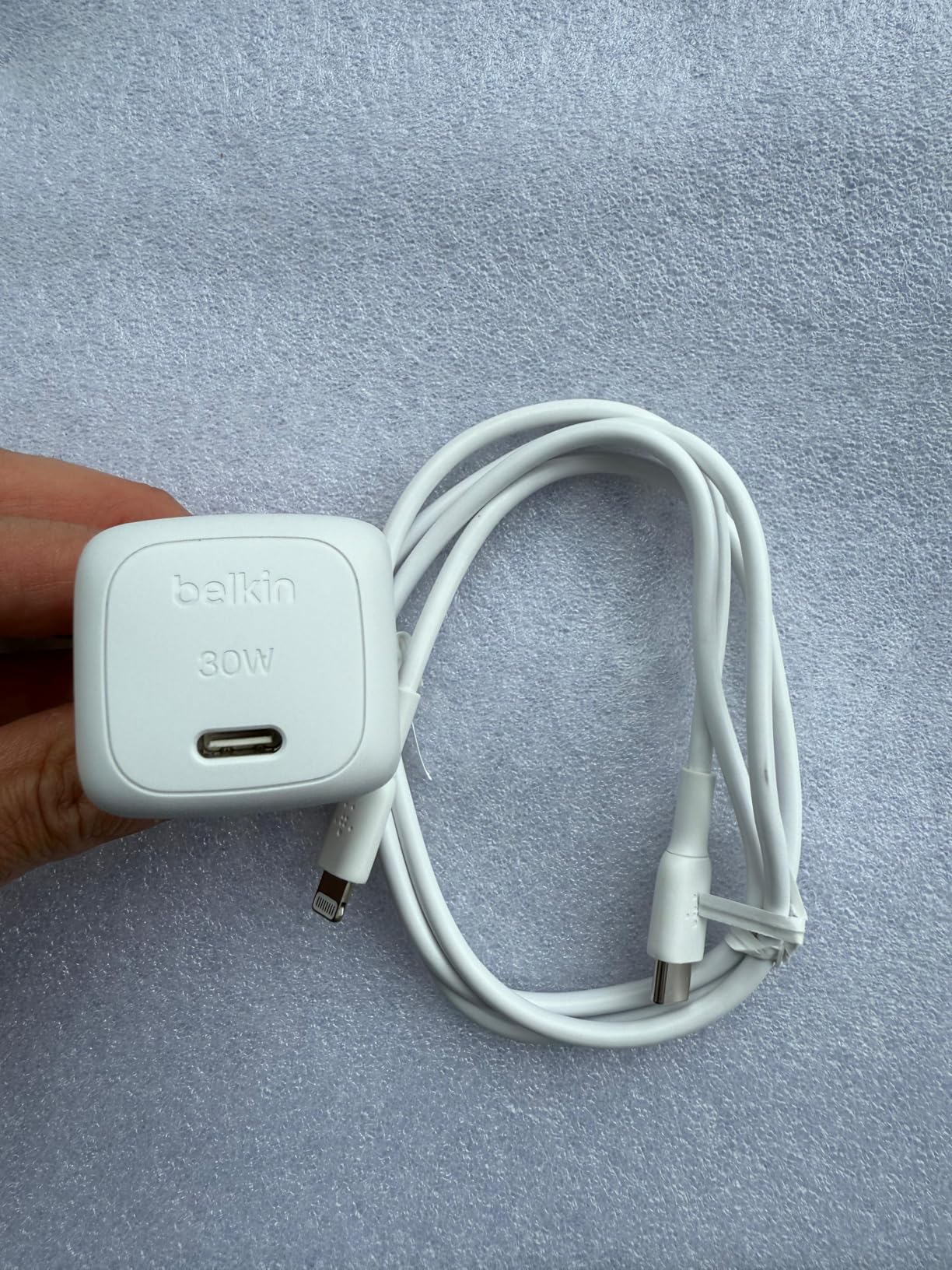 BELKIN 30W USB PD Wall Charger with PPS WHT w/1m C-LTG
