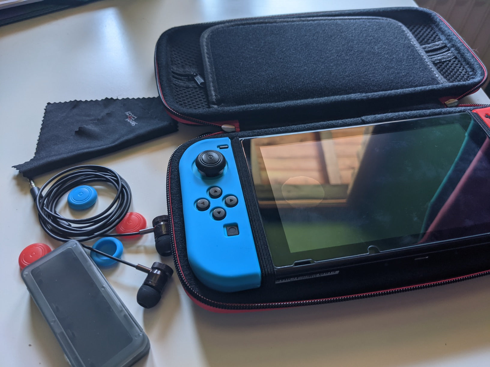 LEXIP X STEELPLAY Kit Carry & Protect 11 en 1 SWITCH + 2 Housses Manettes Offertes