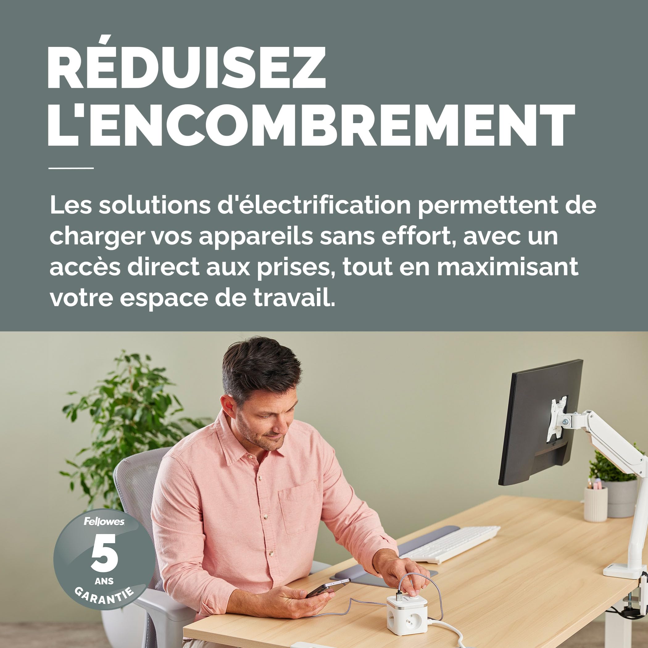 FELLOWES POWER CUBE TYPE E - BLANC MULTI PRISE Équipé de 3 x prises de courant 230v 1 x port USB-A 18W max et 2 x ports USB-C 20W