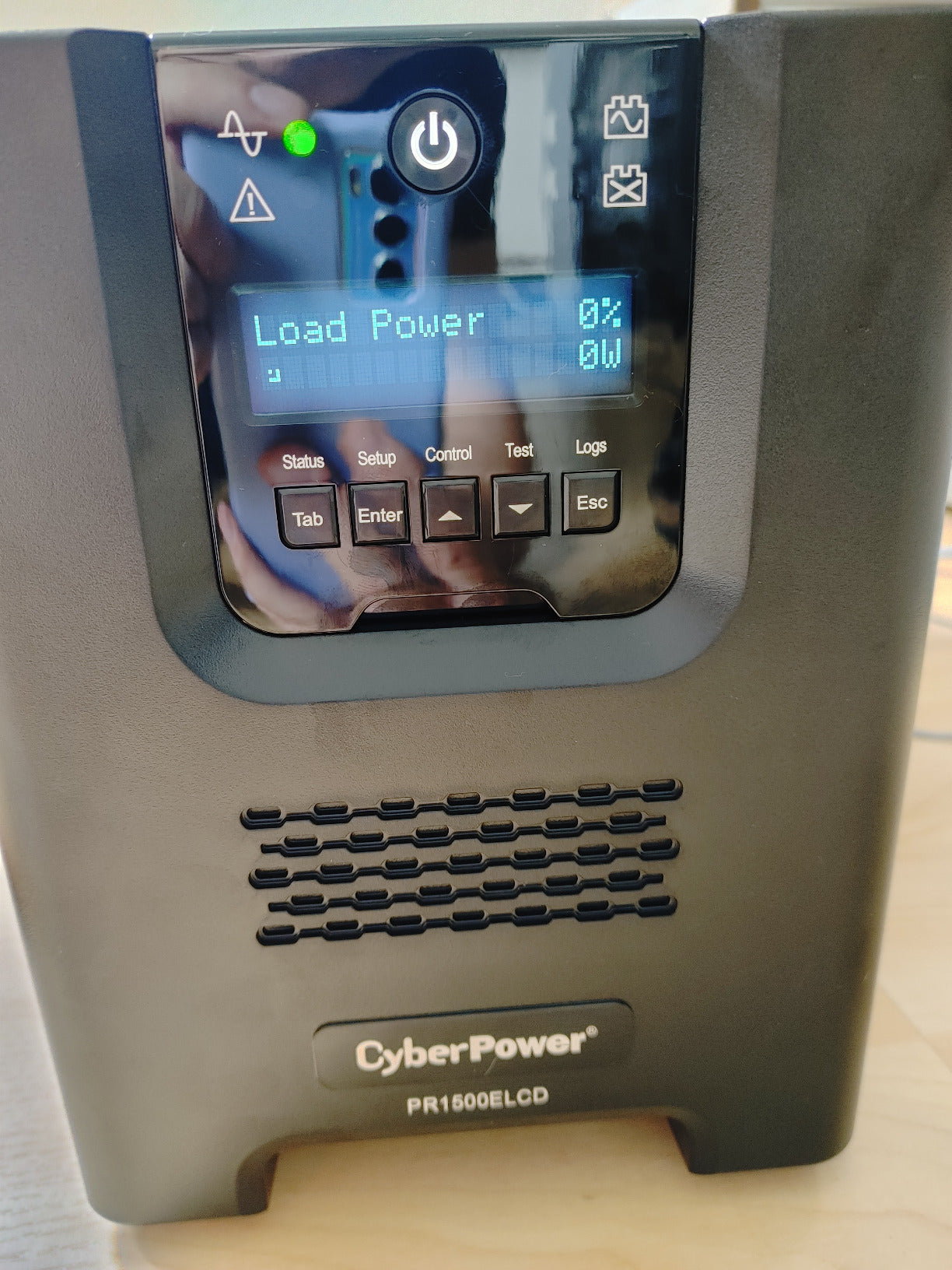 CyberPower PR1500ELCD alimentation d'énergie non interruptible 1,5 kVA 1350 W 8 sortie(s) CA
