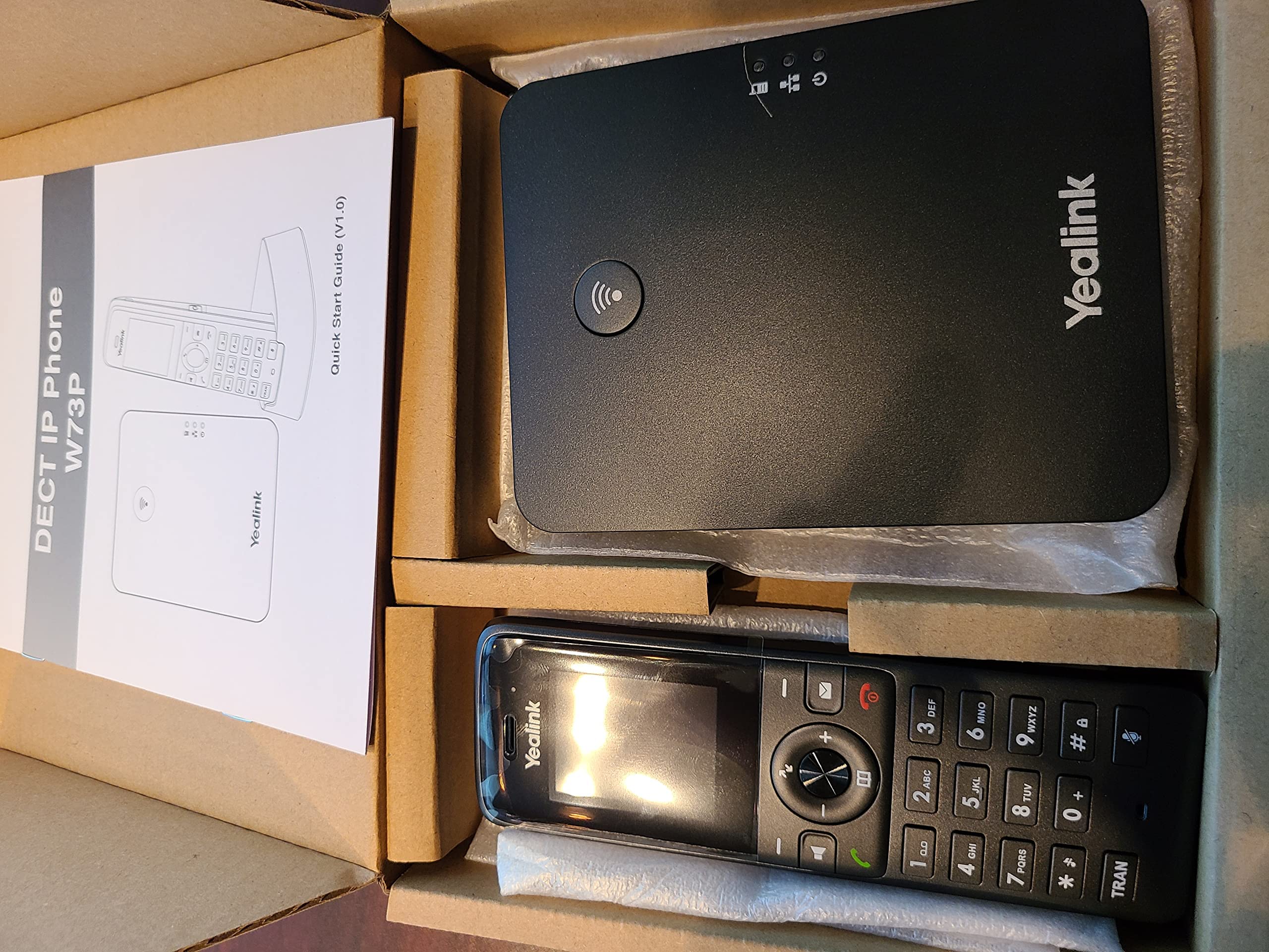 Yealink W73P Téléphone IP Mobile Sans Fil Gris Écran de 1,8 Pouce 100 Entrées de Répertoire Téléphonique