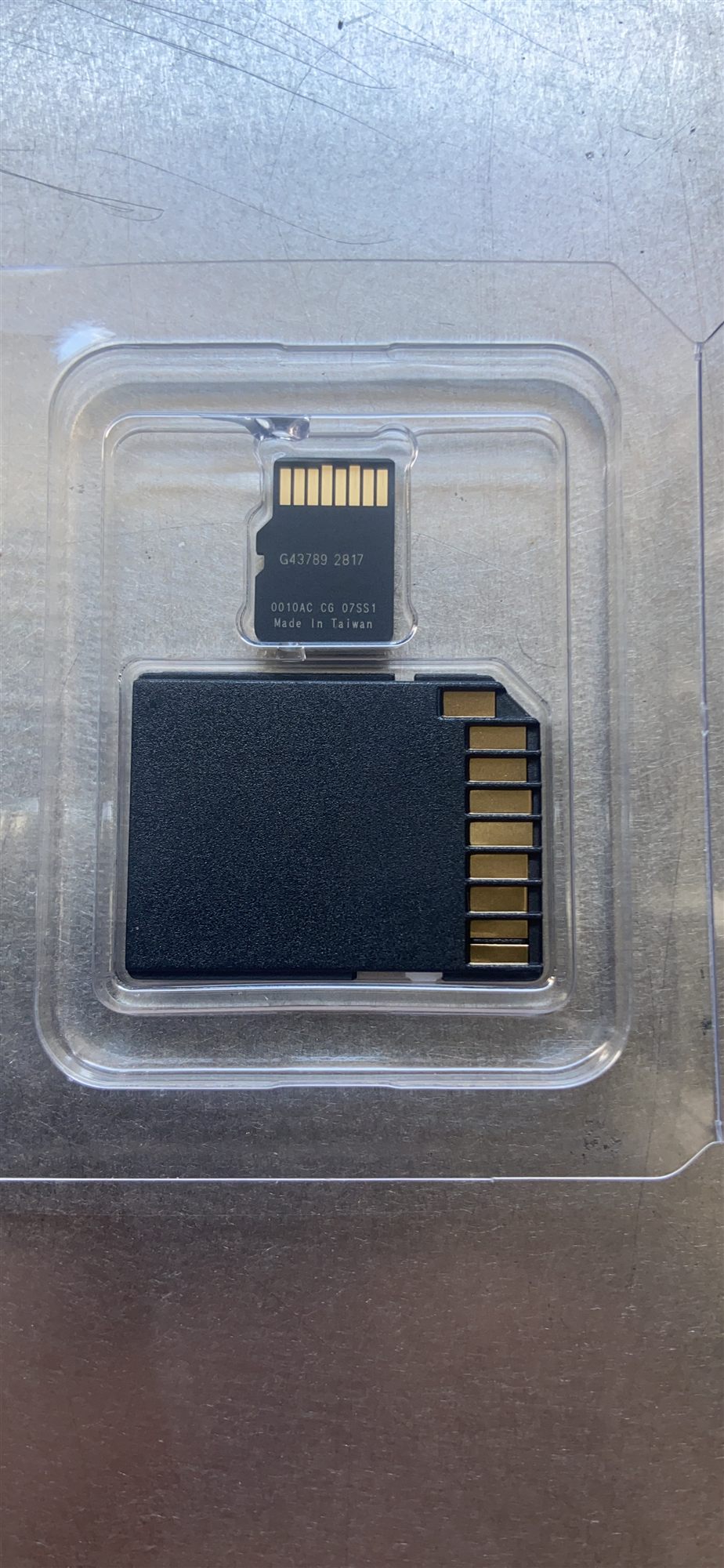 TRANSCEND Carte micro SDHC UHS I 500S Class 10 8 Go adaptateur SD inclus