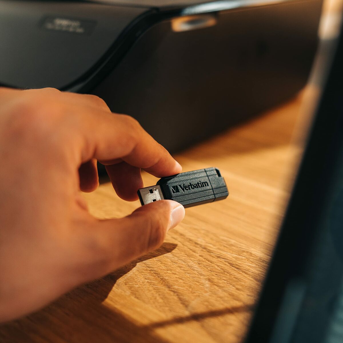 USB Memory/64GB Pinstripe Black