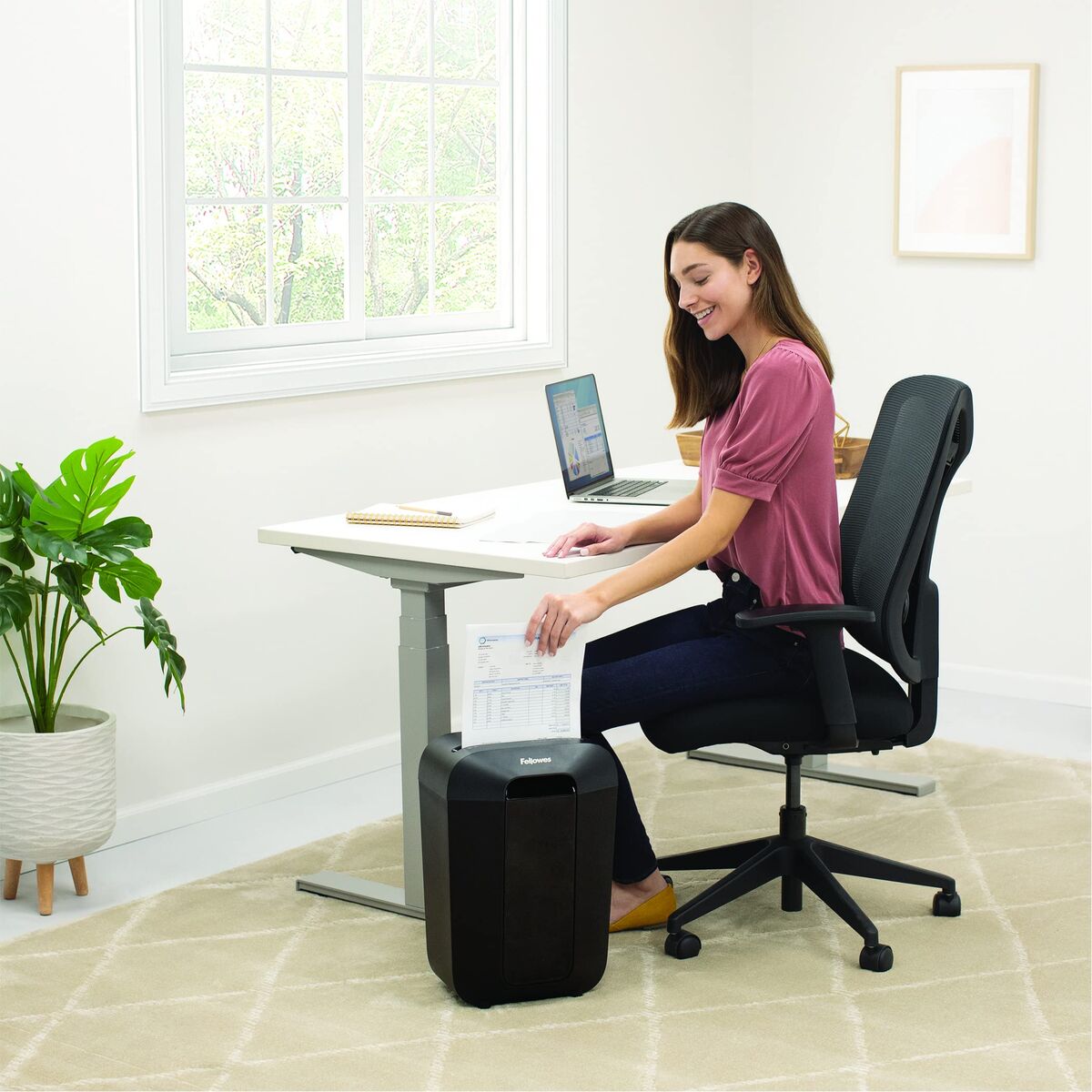 FELLOWES LX70 Shredder