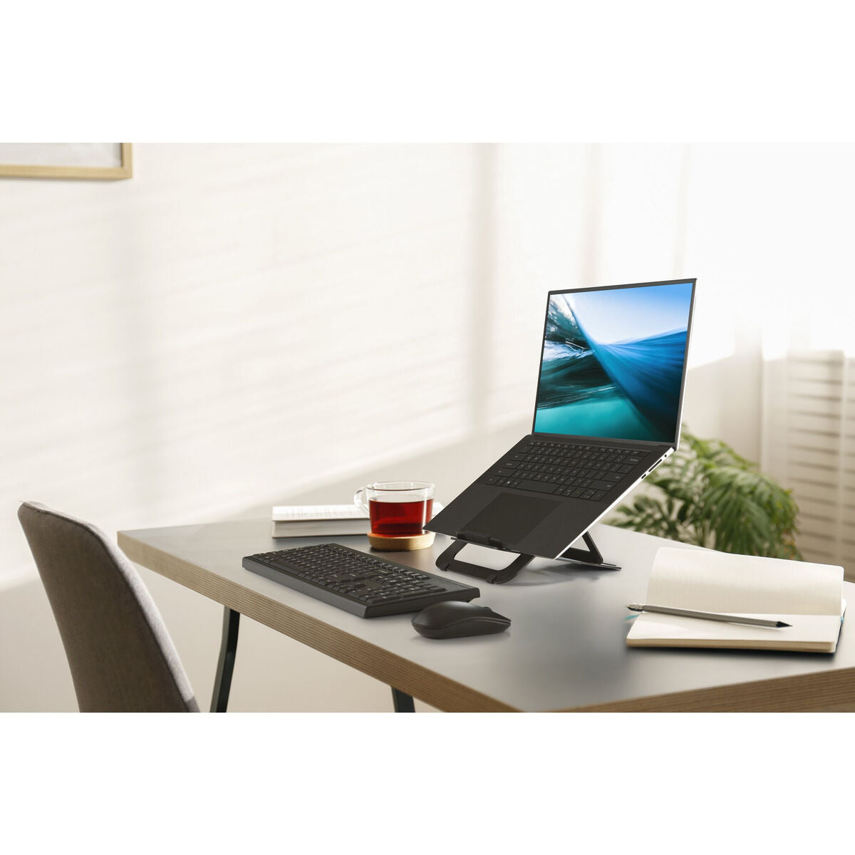 EQ Aluminum Adjustable Laptop Stand