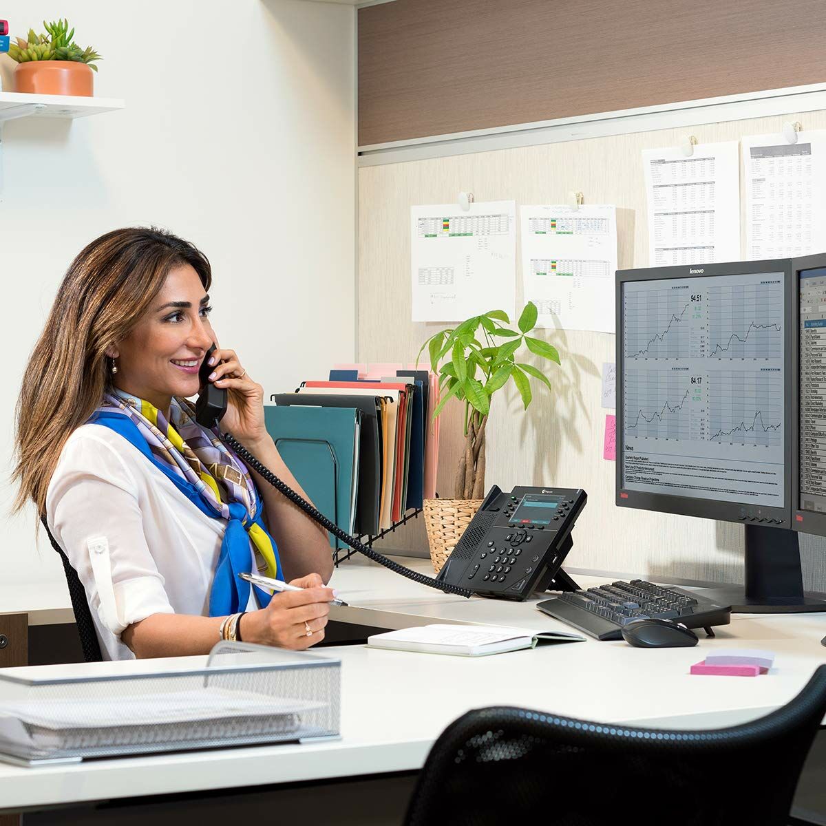 HP Poly VVX 450 12-Line IP Phone and PoE-enabled WW