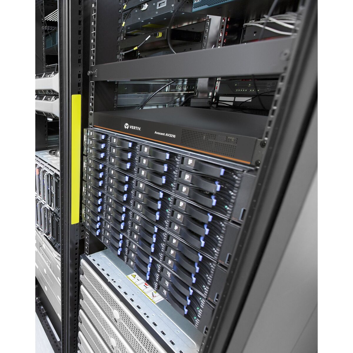 16 port AutoView KVM