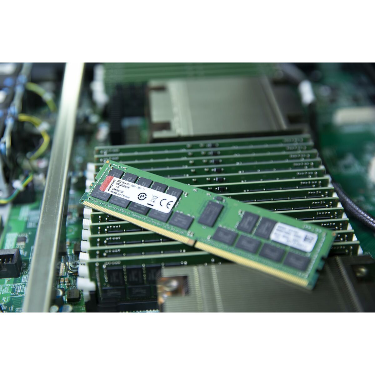 KINGSTON 16Go 5600MT/s DDR5 ECC CL46 DIMM 1Rx8 Hynix A