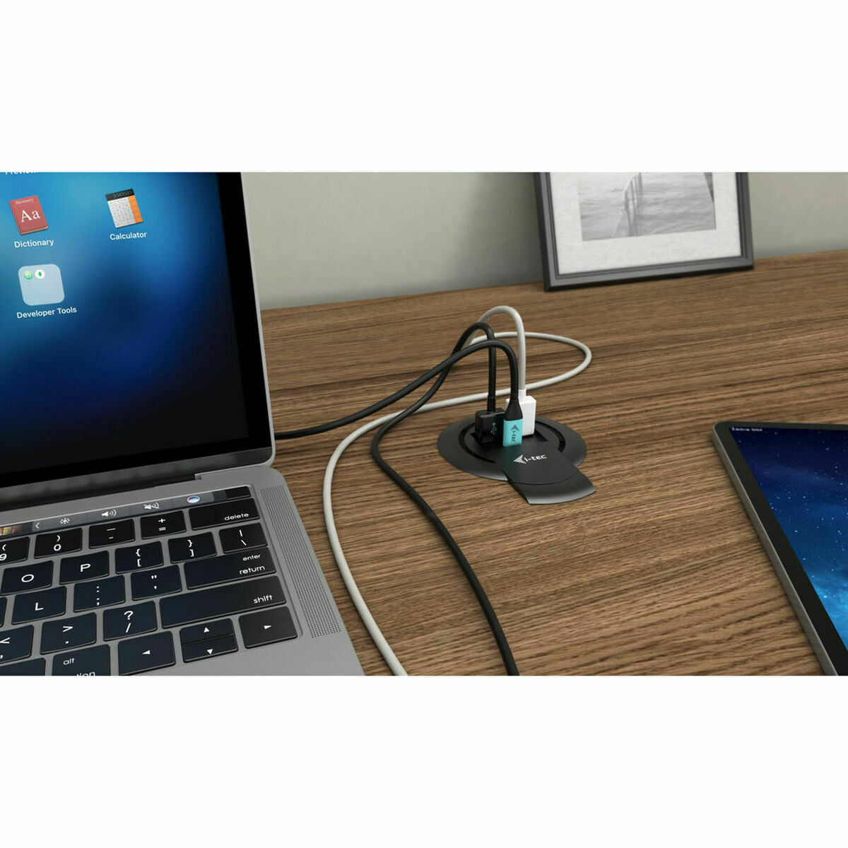 I-TEC Built-in Desktop Fast Charger USB-C PD 3.0 3xUSB 3.0 QC3.0 96W