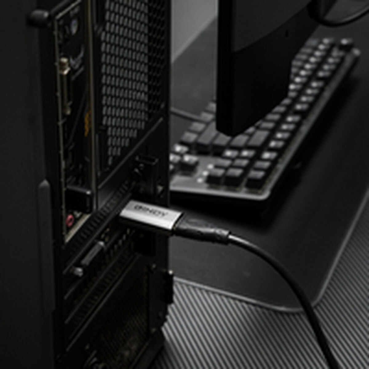 LINDY DisplayPort to HDMI 8K60Hz Adapter