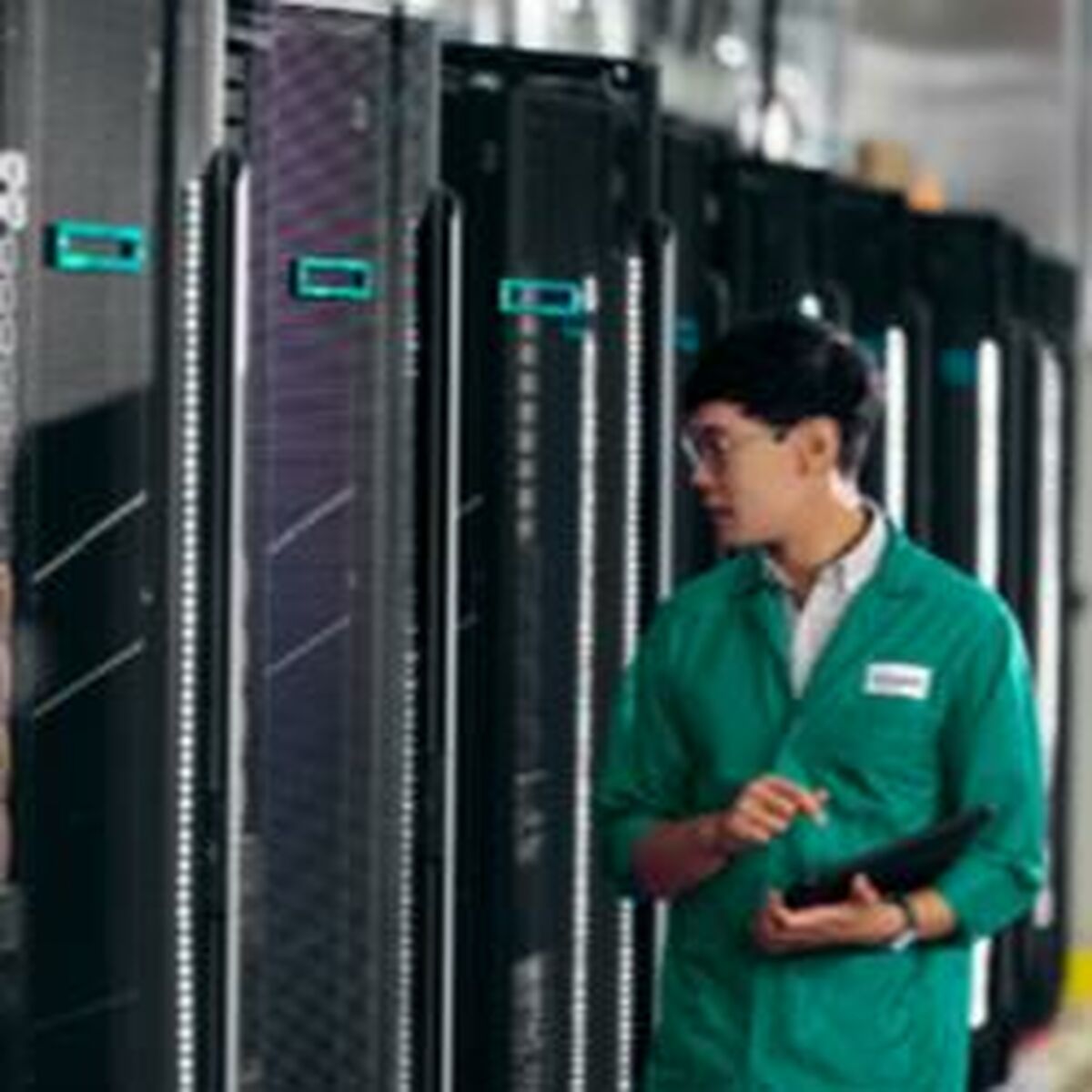 HPE MR416i-p Gen11 x16 Lanes 8GB Cache