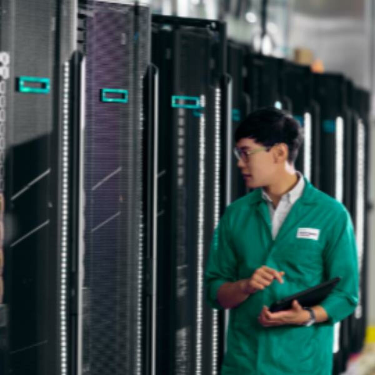 HPE MR416i-p Gen11 x16 Lanes 8GB Cache
