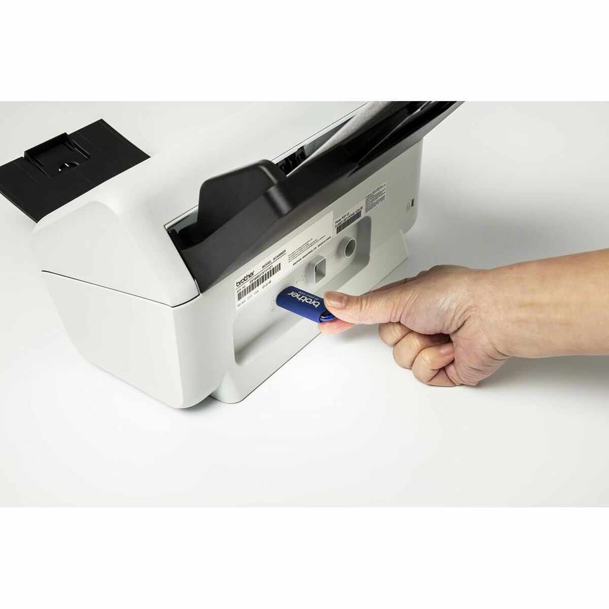 BROTHER ADS-4100 Document scanner Dual CIS Duplex A4 600dpix600dpi 35ppm mono 35ppm colour ADF 60sheets 5250scans USB