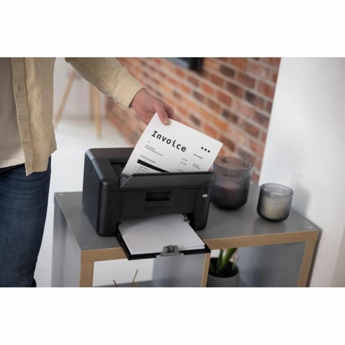 BROTHER HL-L1242W Imprimante monofonction monochrome A4 jusquà 20 ppm Wi-Fi & Wi-Fi Direct