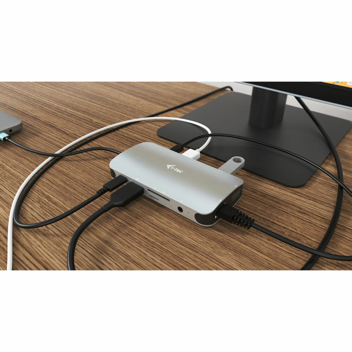 I-TEC USB-C Metal Nano Dock 1xHDMI 1xVGA 1xSD,1xmicroSD Cardreader 1xGLAN 3xUSB 3.1 1xUSB-C Data 1xUSB-C PD Sans Alimentation