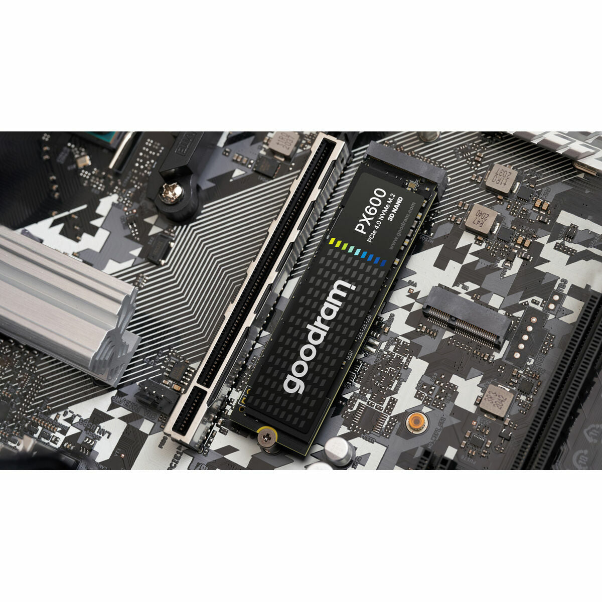Goodram SSDPR-PX600-500-80 disque SSD interne 500 Go M.2 PCI Express 4.0 NVMe 3D NAND