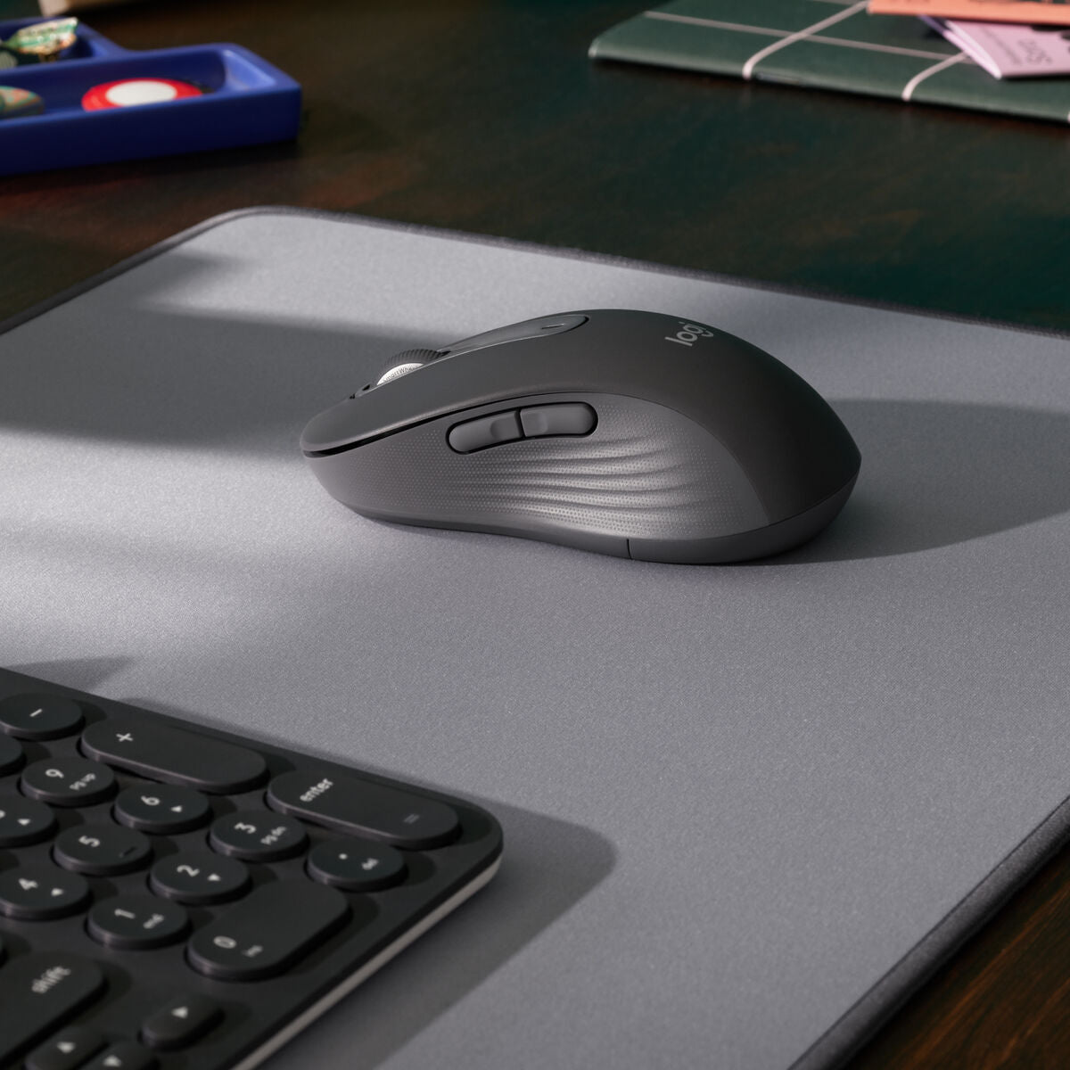 LOGITECH Signature M650 L for Business Mouse right-handed 5 buttons wireless Bluetooth 2.4 GHz Bolt USB receiver