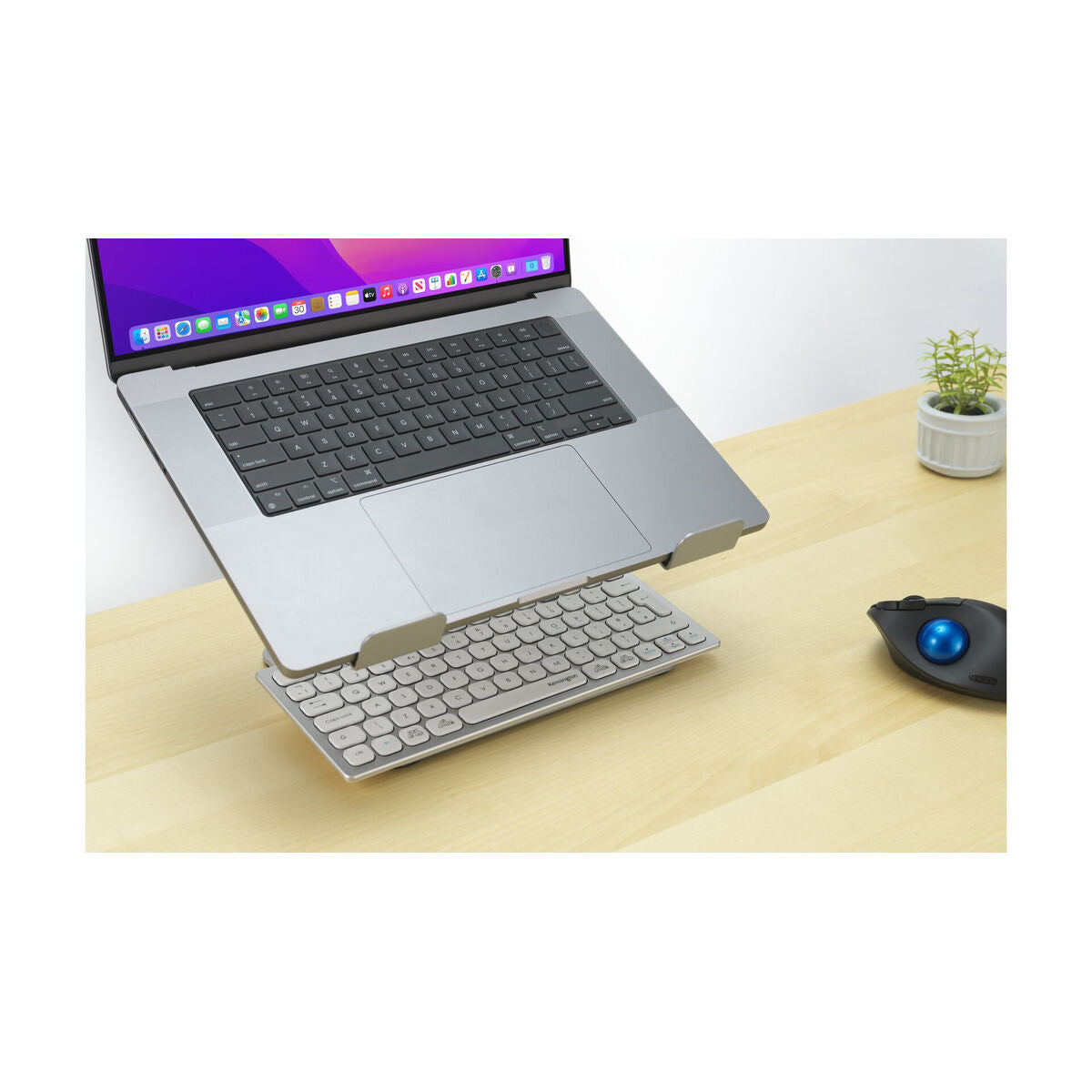 Kensington Universal Alum laptop stand