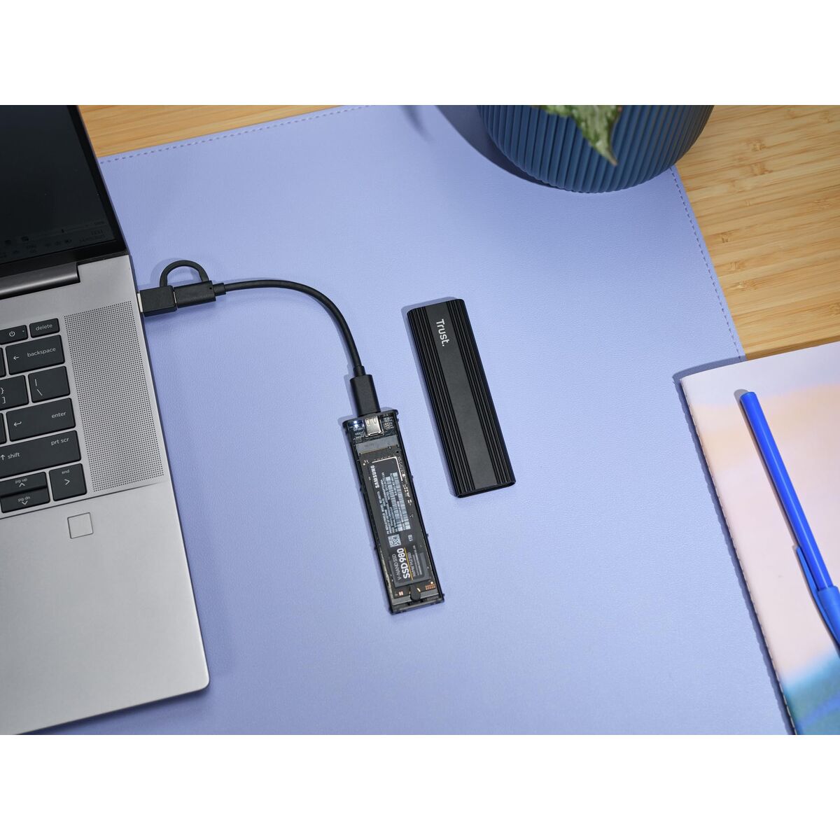 TRUST Boitier compact USB-C/A pour carte SSD