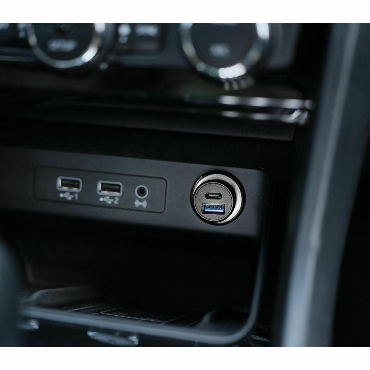 TRUST Chargeur voiture MAXO 38W 1x USB-A & 1x USB-C