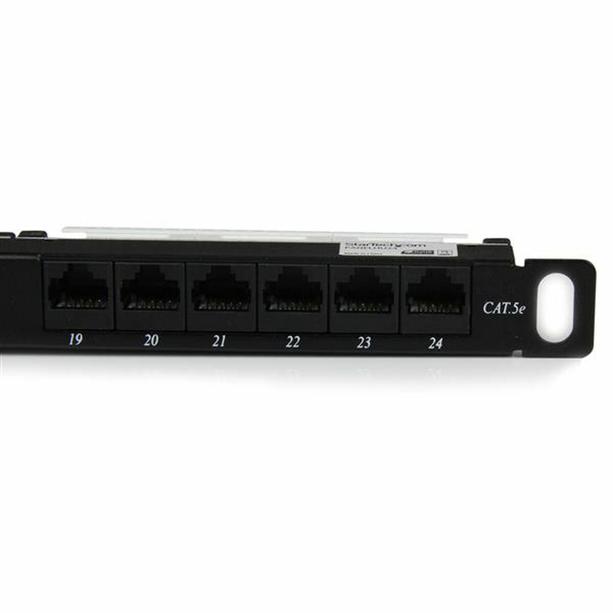 24 Port 0.5U Rackmount Cat5e Patch Panel