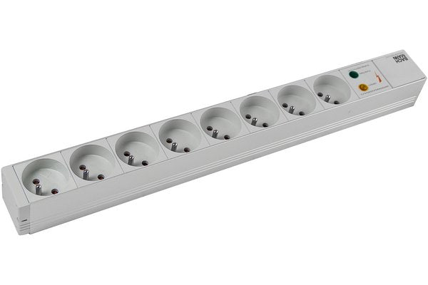 BACHMANN Multiprise 19" 333.4061 8 prises avec interrupteur et parasurtenseur